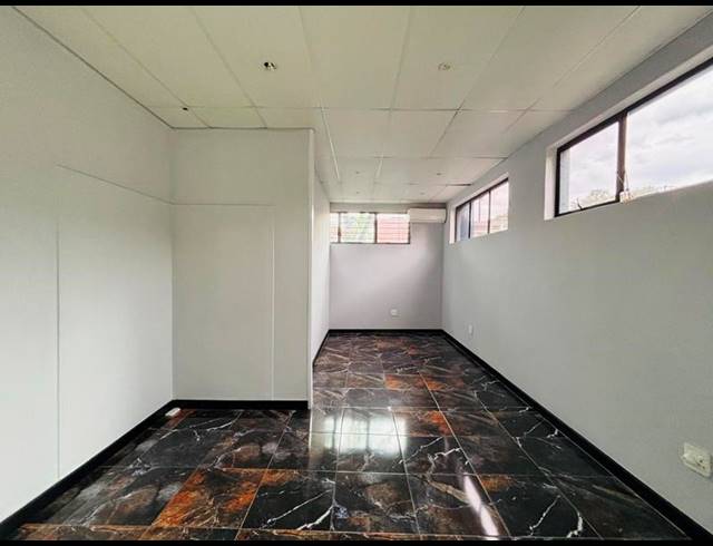 OFFICE PROPERTY TO RENT IN ELDORAIGNE